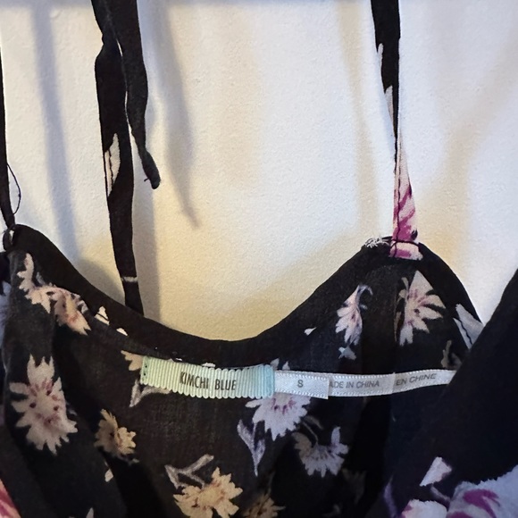 cute camisole from uo - Picture 3 of 3